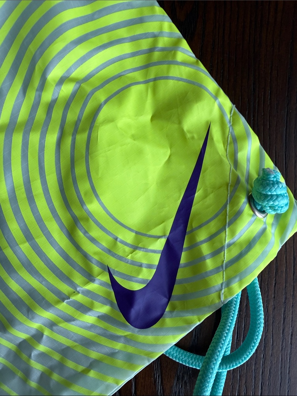 Nike Drawstring Bag - Picture 3 of 4
